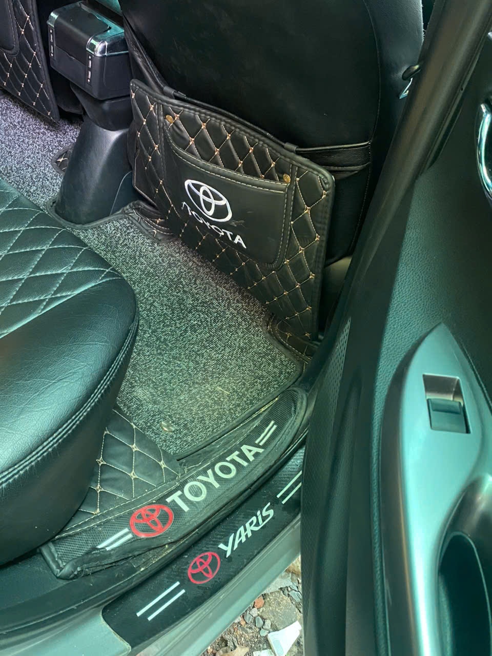 Toyota Yaris 1.3G 2016 - Nội thất 2