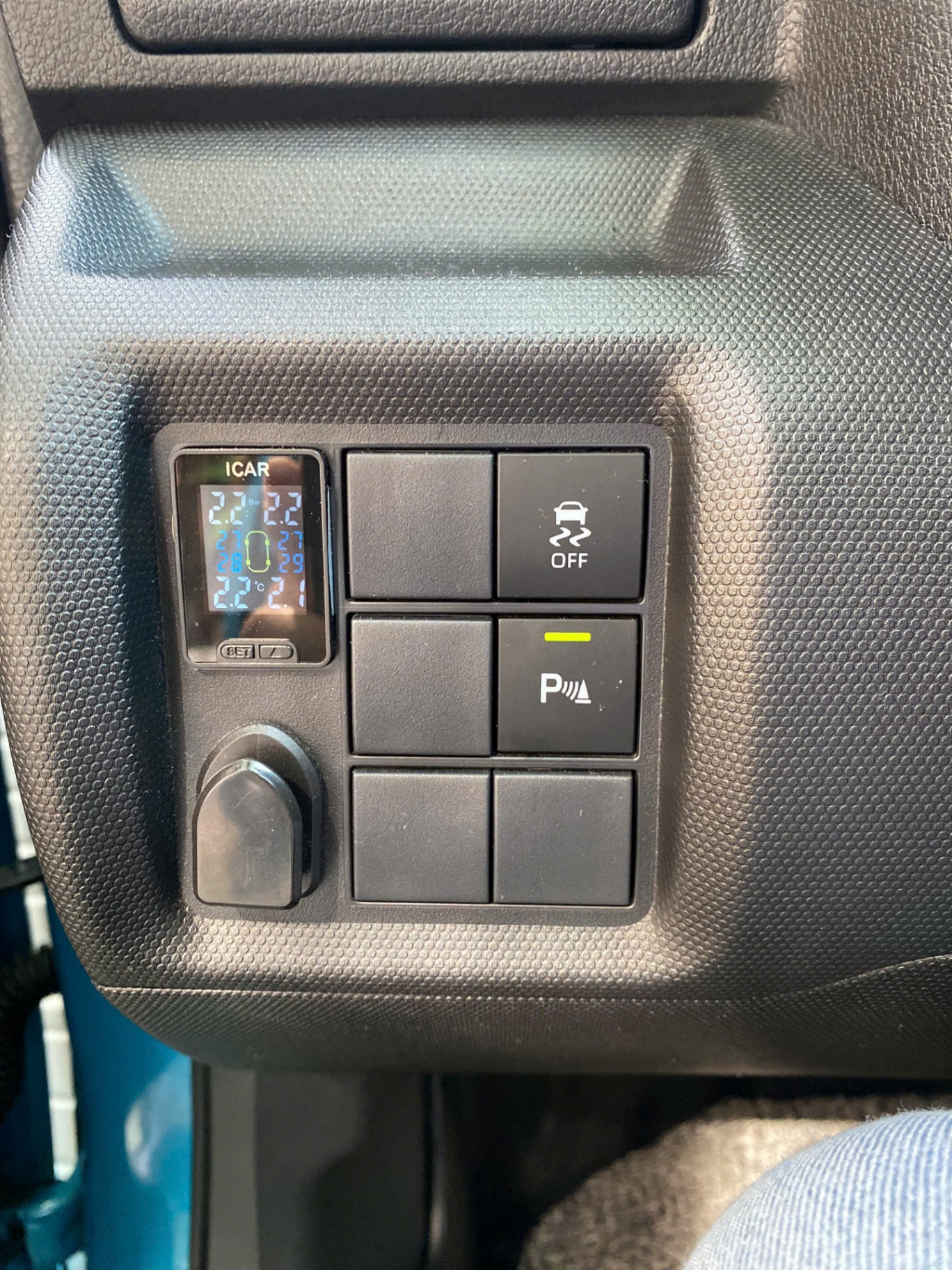 Toyota Raize 2021 - Nội thất 9