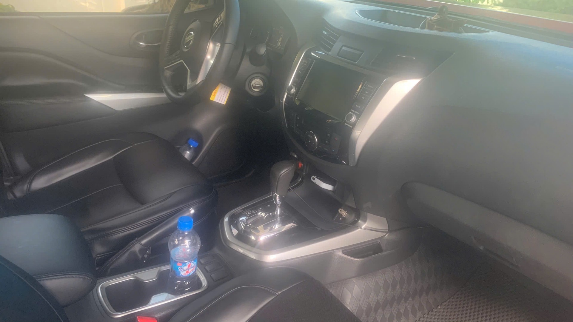Nissan Navara VE 1 cầu 2021 - Nội thất 2