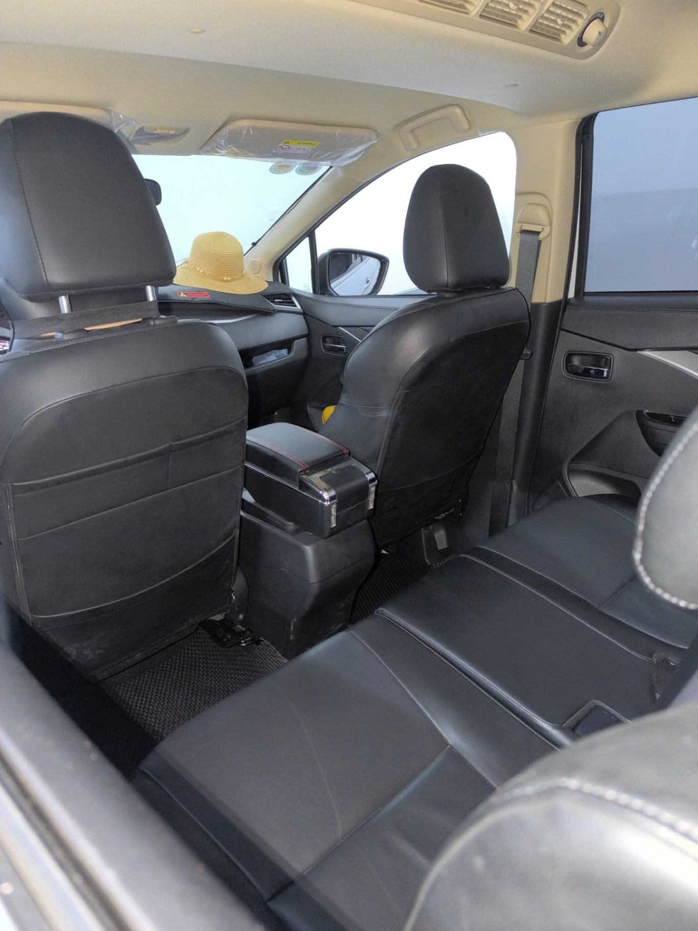 Mitsubishi Xpander Premium AT 2021 - Nội thất 1
