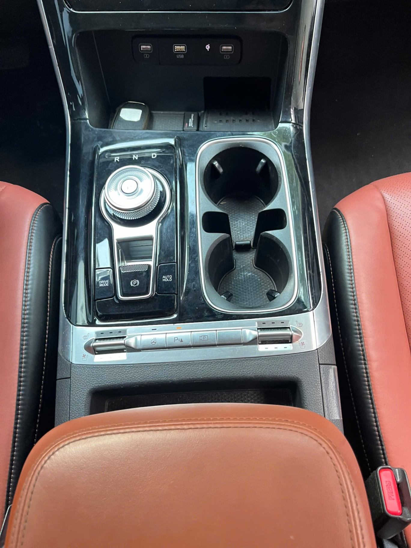 Kia Carnival Signature 2.2D 2022  - Nội thất 1