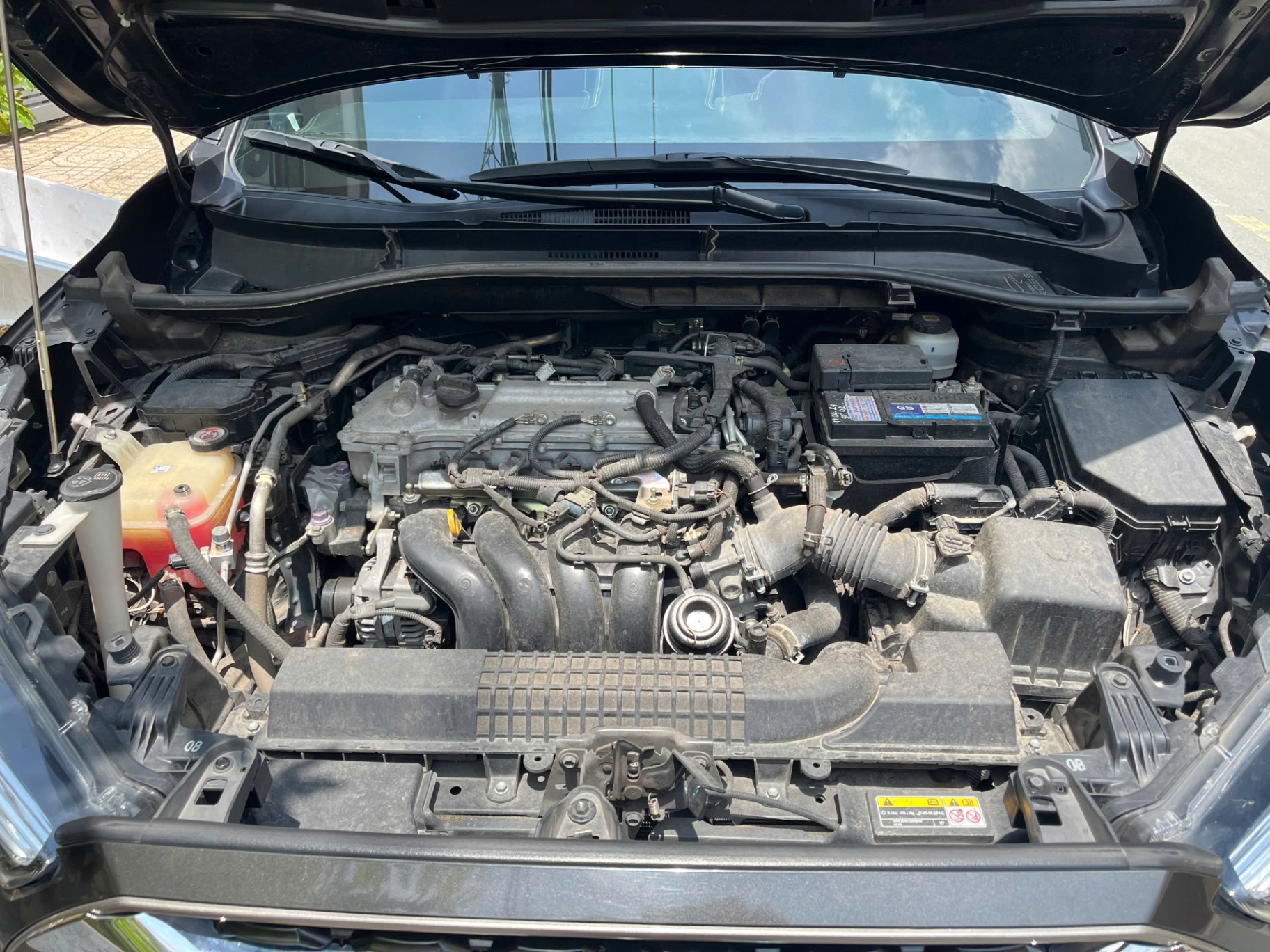 Toyota Corolla Cross 1.8V 2022 - Khoang động cơ 2