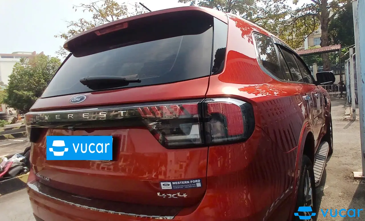 Ford Everest Titanium 4x4 (2 Cầu) - SX 2023, Đăng ký 01/2024