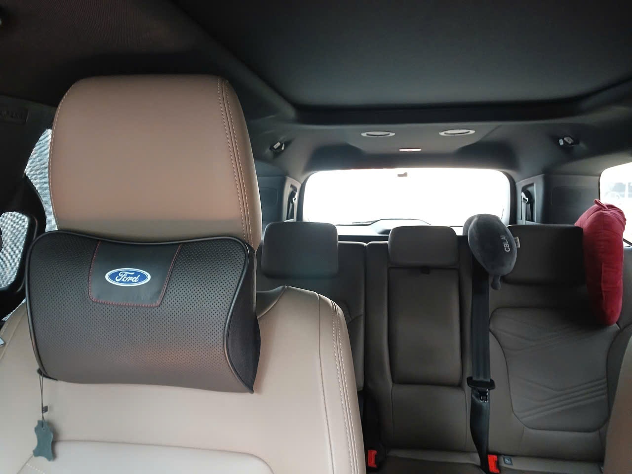 Ford Everest Titanium 4x4 (2 Cầu) - SX 2023, Đăng ký 01/2024 - Nội thất 4