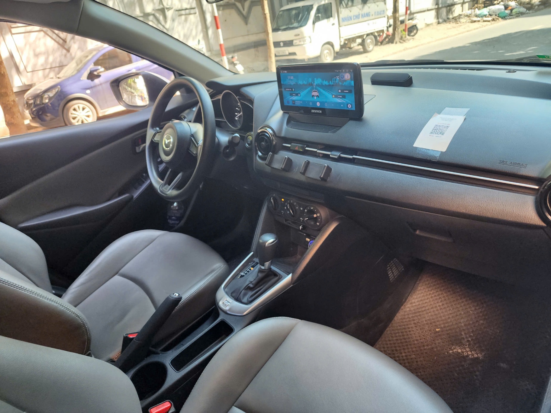 Mazda 2 2024 1.5 AT - Nội thất 1