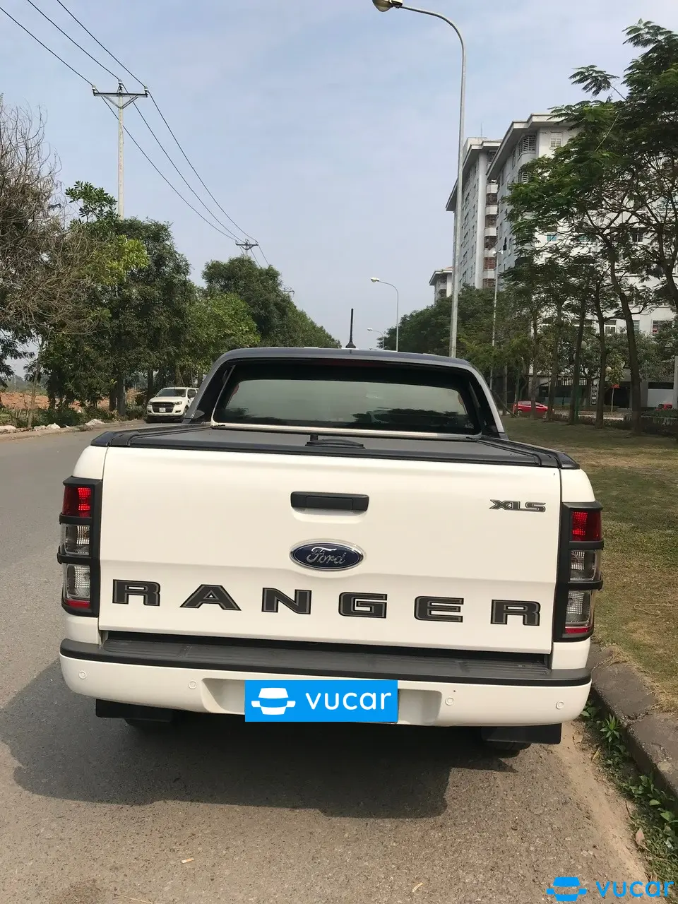 Ford Ranger 2021 màu trắng bọc nội thất giả da - Ngoại thất 1