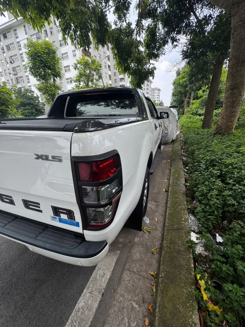 Ford Ranger 2021 màu trắng bọc nội thất giả da - Ngoại thất 9
