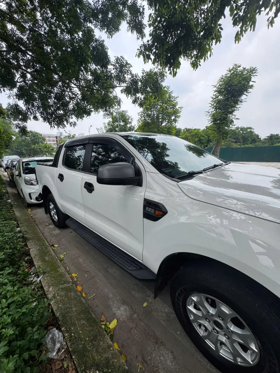 Ford Ranger 2021 màu trắng bọc nội thất giả da - Ngoại thất 10