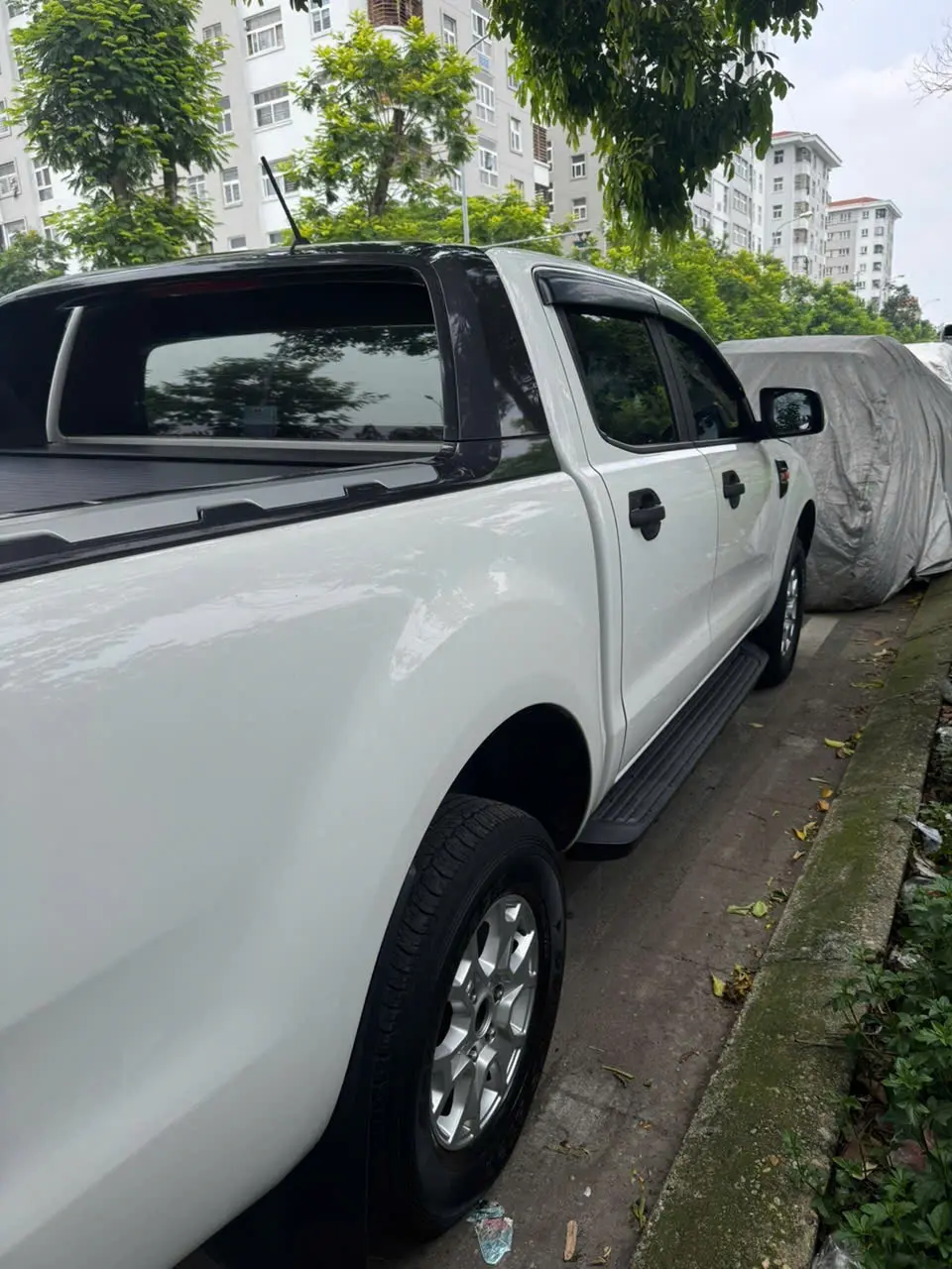 Ford Ranger 2021 màu trắng bọc nội thất giả da - Ngoại thất 12