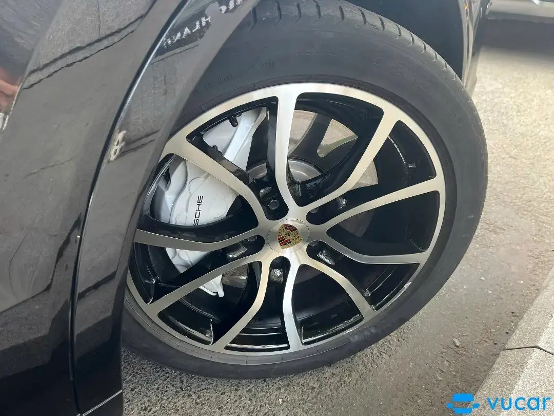 Porsche Cayenne Turbo 2019  - Ngoại thất 9