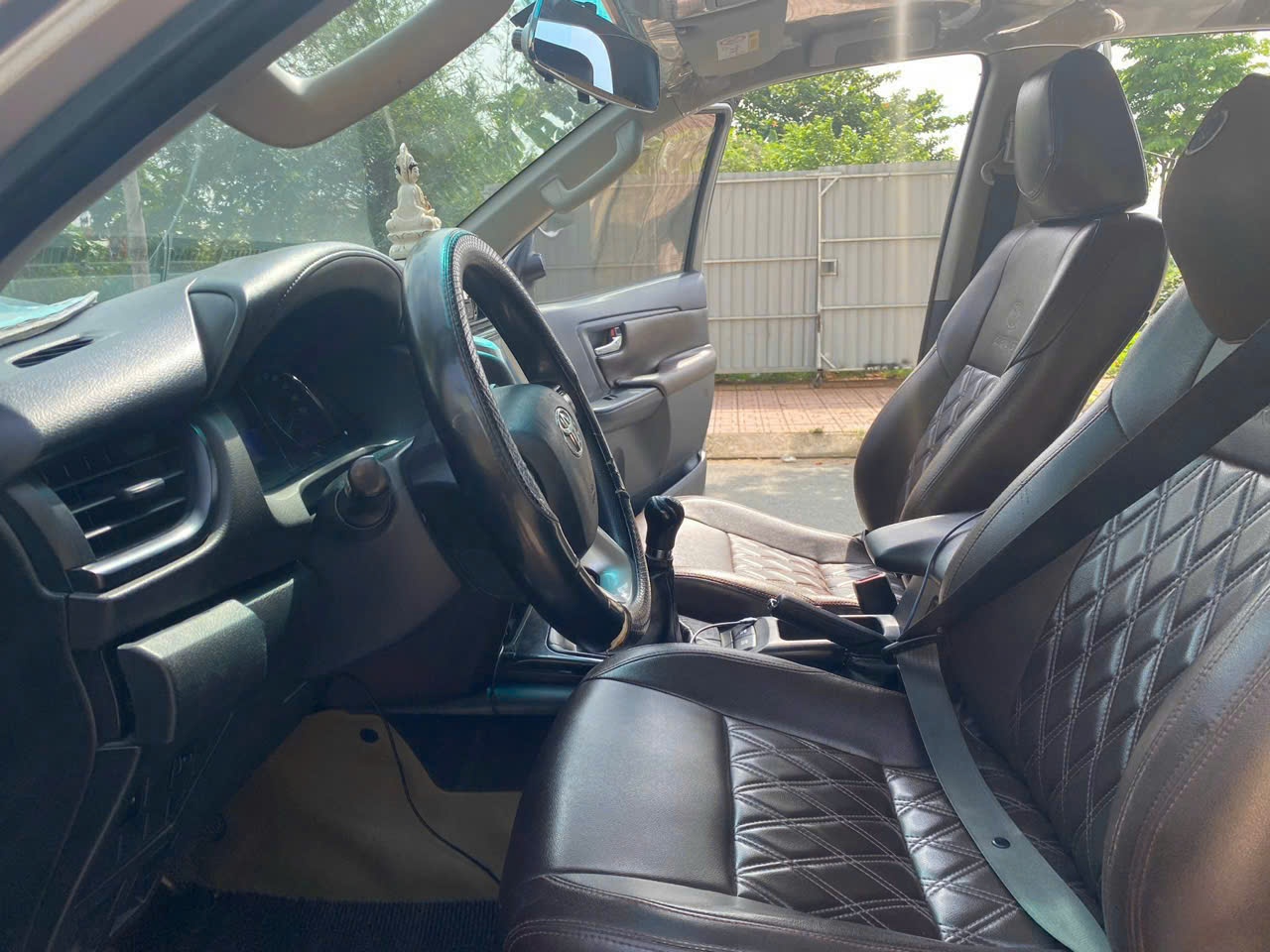 Toyota fortuner AT 2017 - Nội thất 1