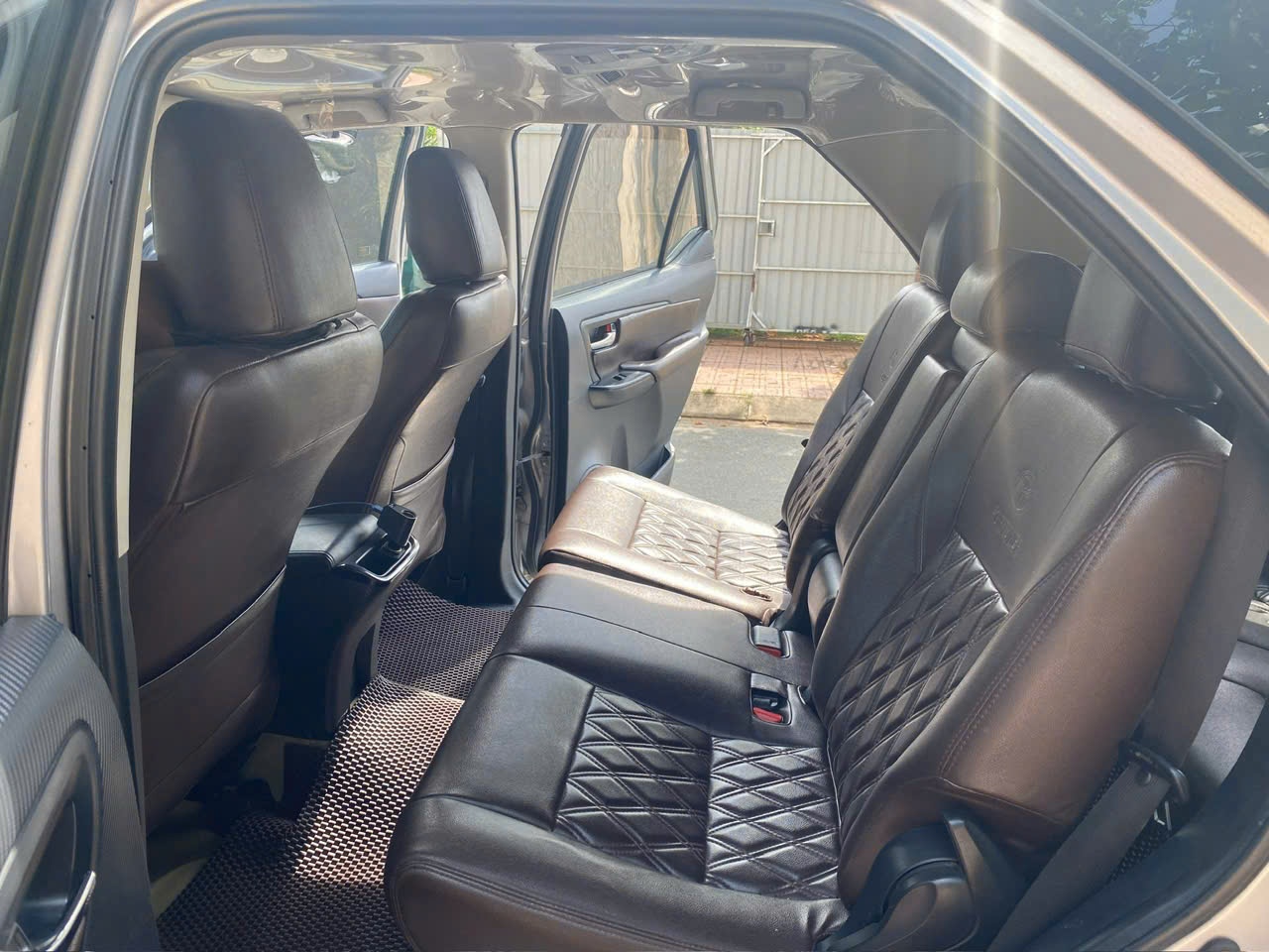 Toyota fortuner AT 2017 - Nội thất 3