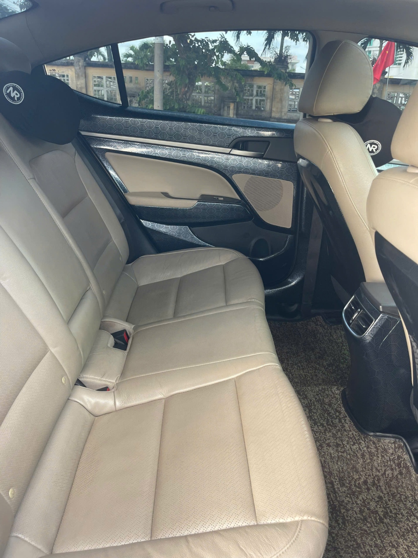 Huyndai Elantra 1.6 AT 2019 - Nội thất 4