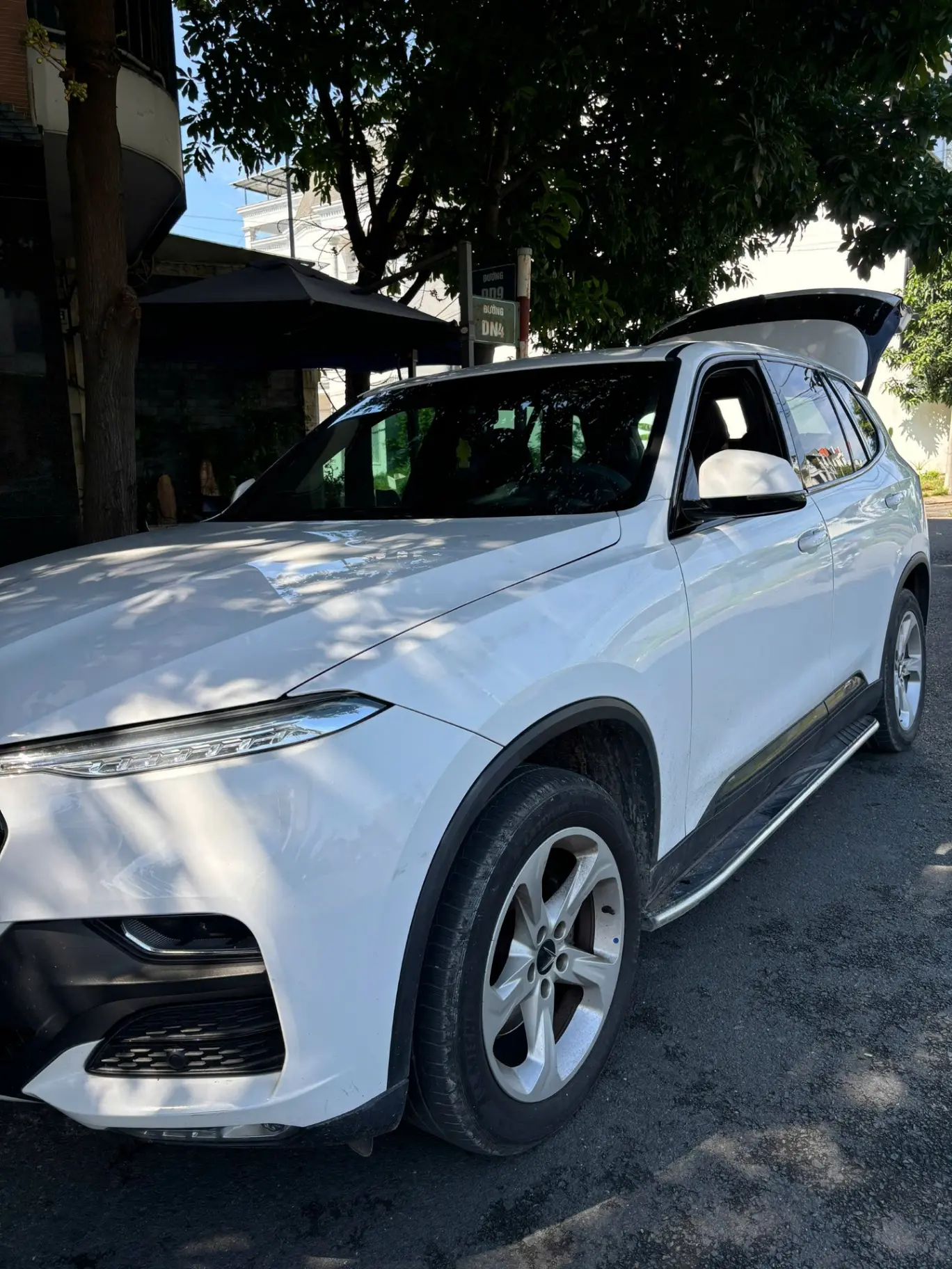 Vinfast Lux SA 2.0 2022 - Ngoại thất 2