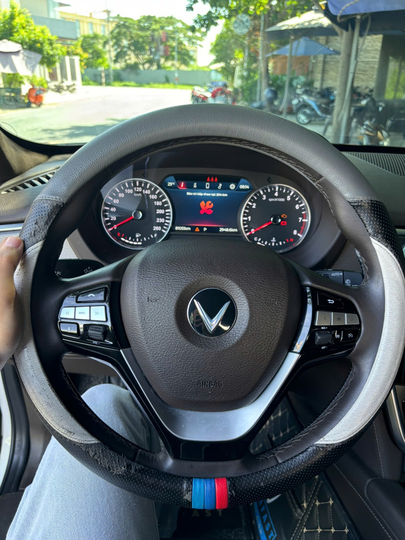 Vinfast Lux SA 2.0 2022 - Nội thất 3