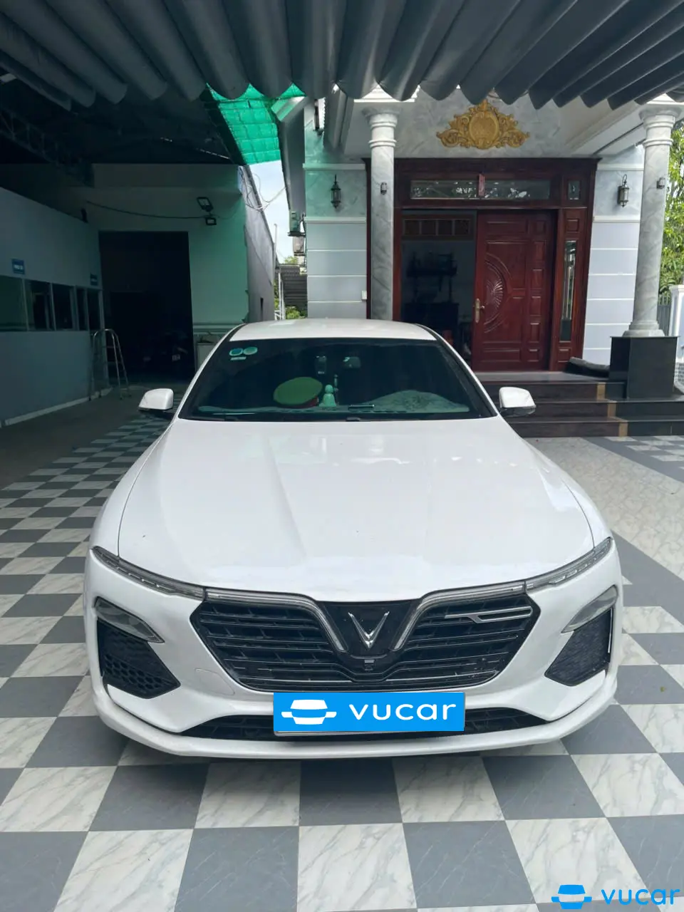 Vinfast lux A 2021 base