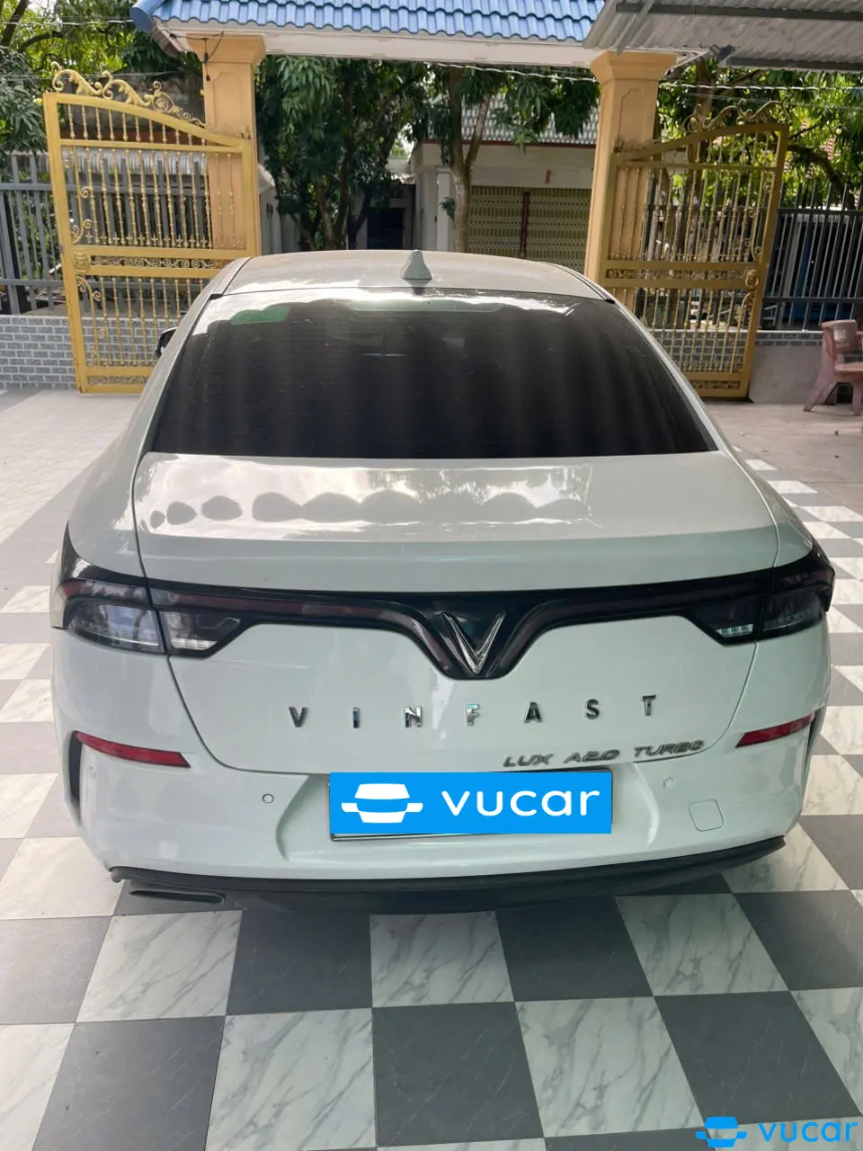 Vinfast lux A 2021 base - Ngoại thất 3