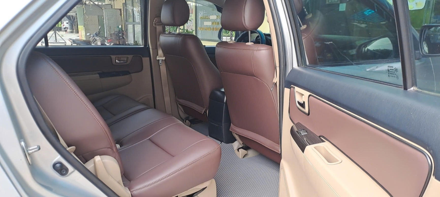  Toyota Fortuner 2.4G 4x2 MT 2016 - Nội thất 4