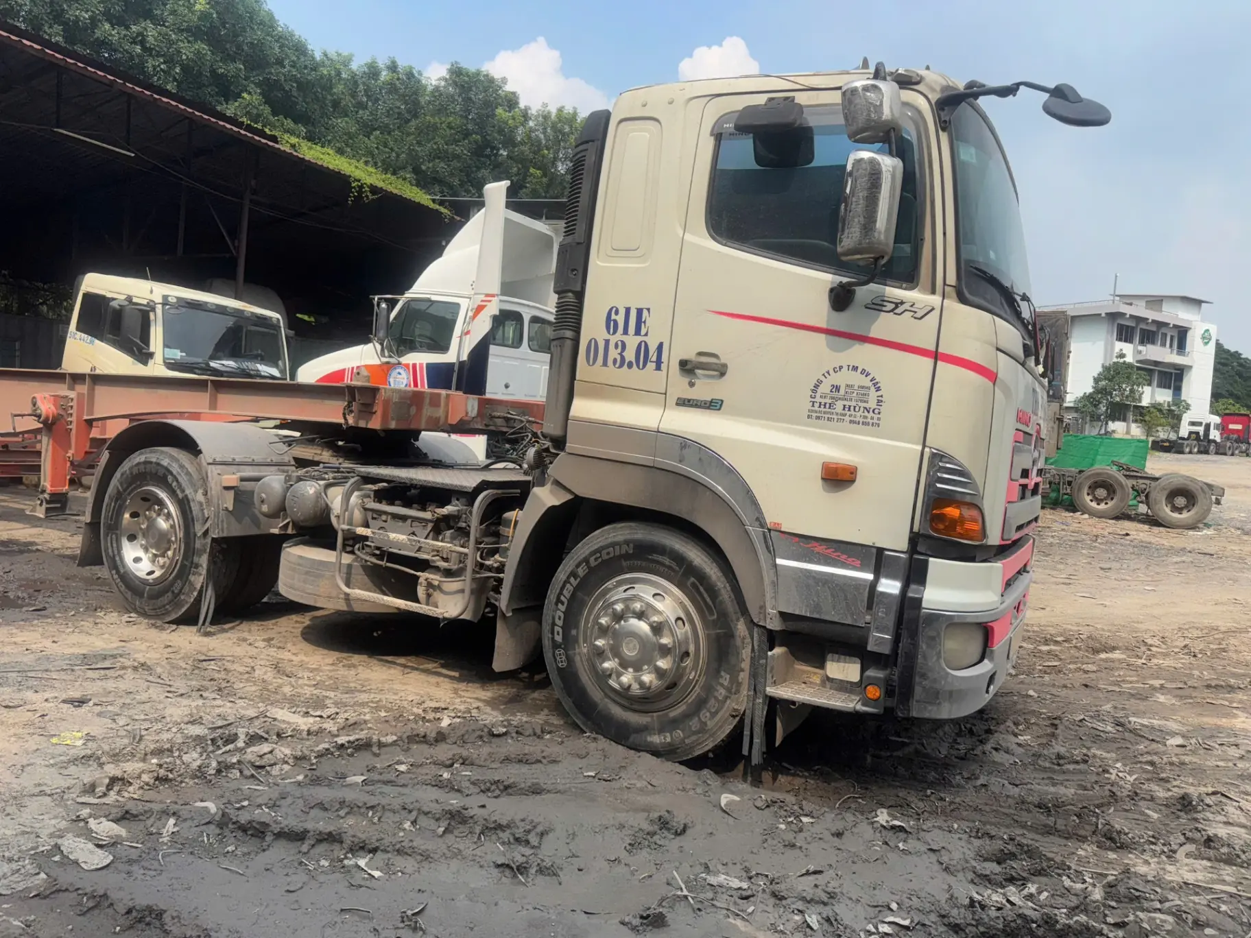 Hino 700 2009 - Ngoại thất 3