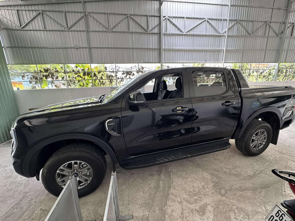 Ford Ranger XLS 2.0L 4x2 AT 2023 - Ngoại thất 1