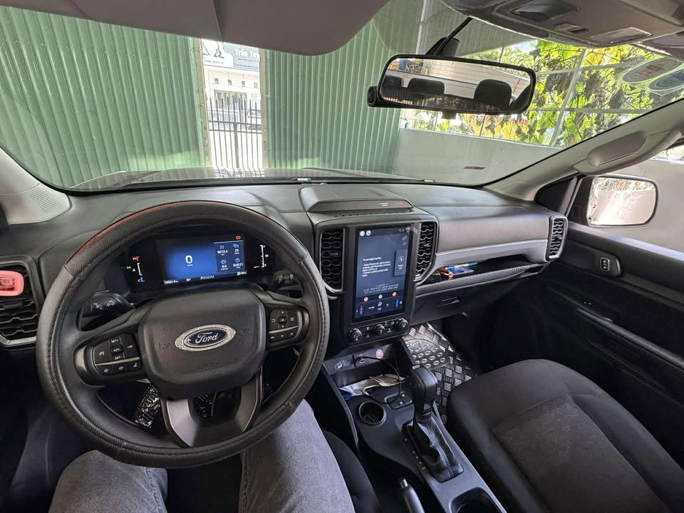 Ford Ranger XLS 2.0L 4x2 AT 2023 - Nội thất 2