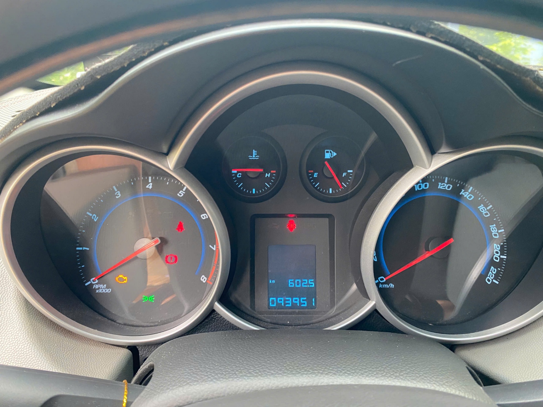 Chevrolet Cruze 1.6 MT 2016 - Nội thất 4