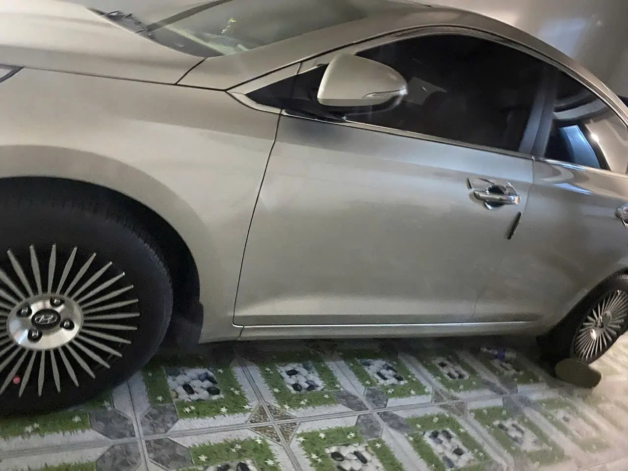 Hyundai Accent bản tiêu chuẩn 2019 - Ngoại thất 4