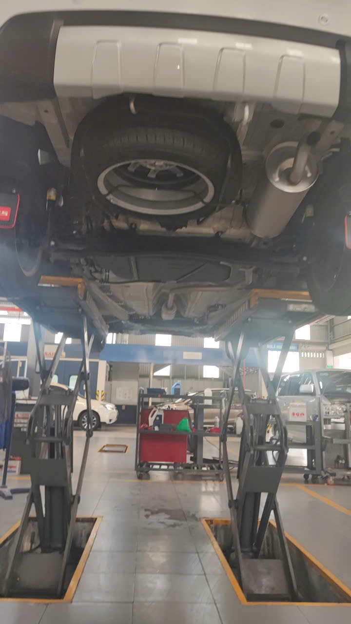 Suzuki Xl -7 AT 2022 - Khoang động cơ 1