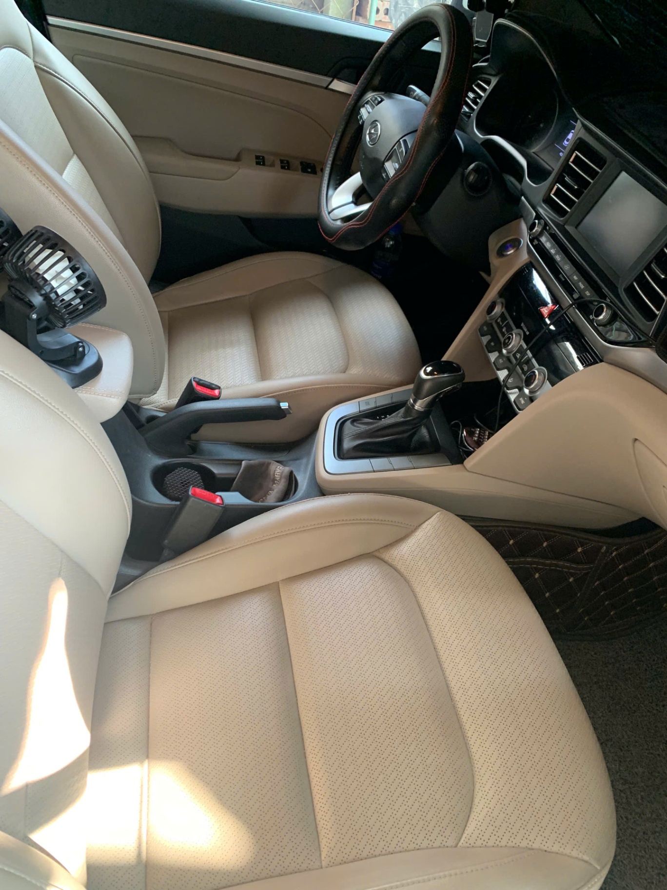 Hyundai Elantra 1.6AT 2021 - Nội thất 2