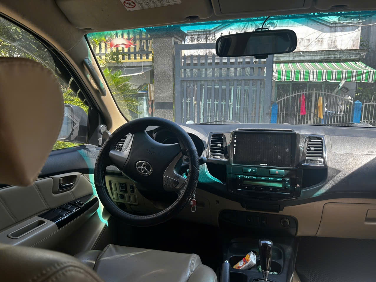 Toyota Fortuner 2.7 1 cầu 2015 - Nội thất 4