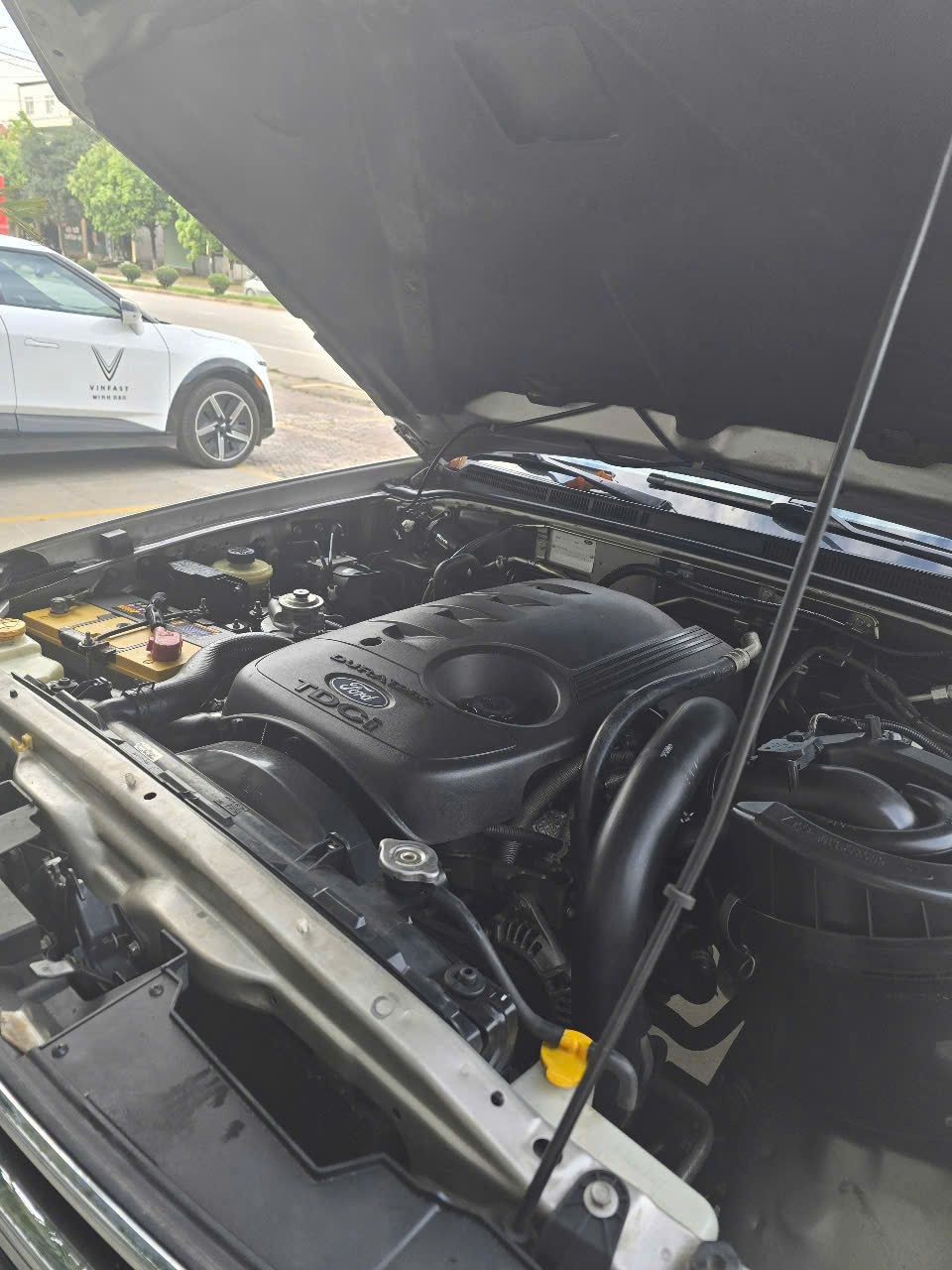Ford Everest bán MT máy dầu 2013 - Nội thất 2