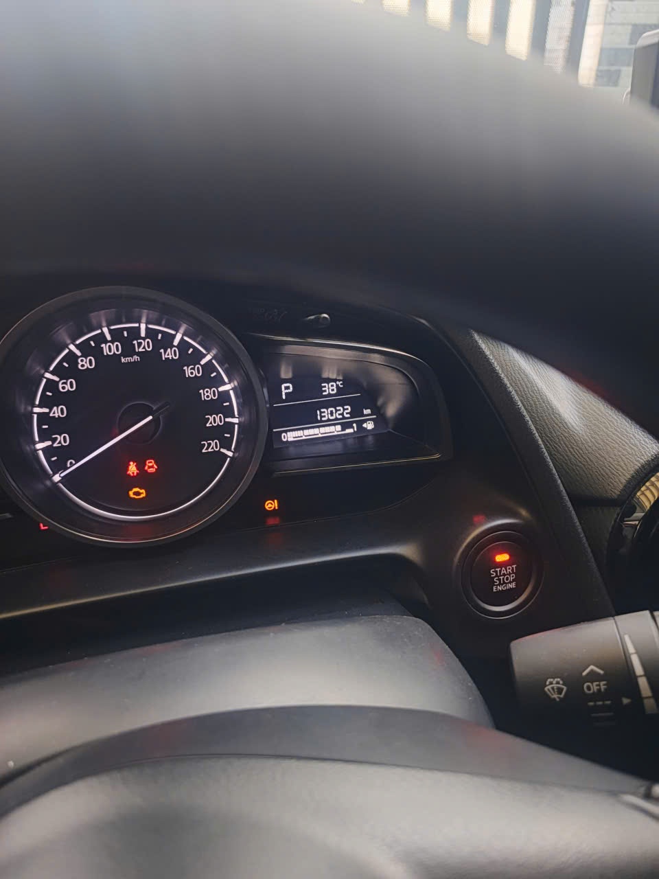 Mazda 2 Tiêu chuẩn 2023 - Nội thất 3