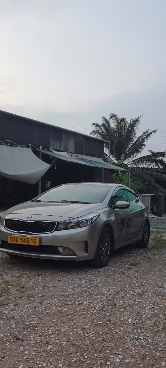 kia Cerato 2016 số sàn - Ngoại thất 2