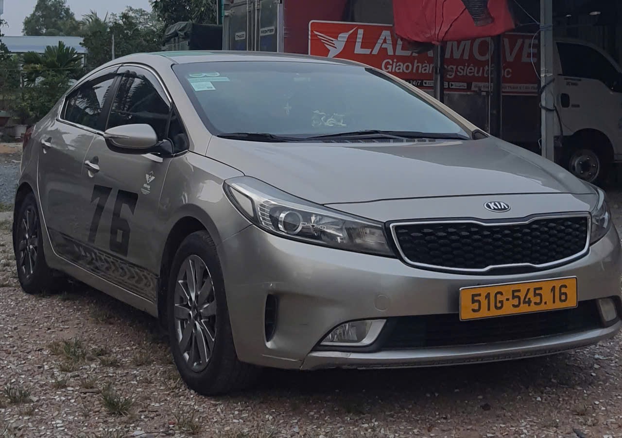 kia Cerato 2016 số sàn - Ngoại thất 1