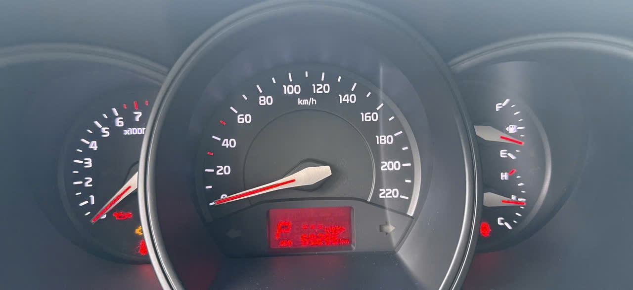 KIA RIO 1.4 AT 2016 - Nội thất 1