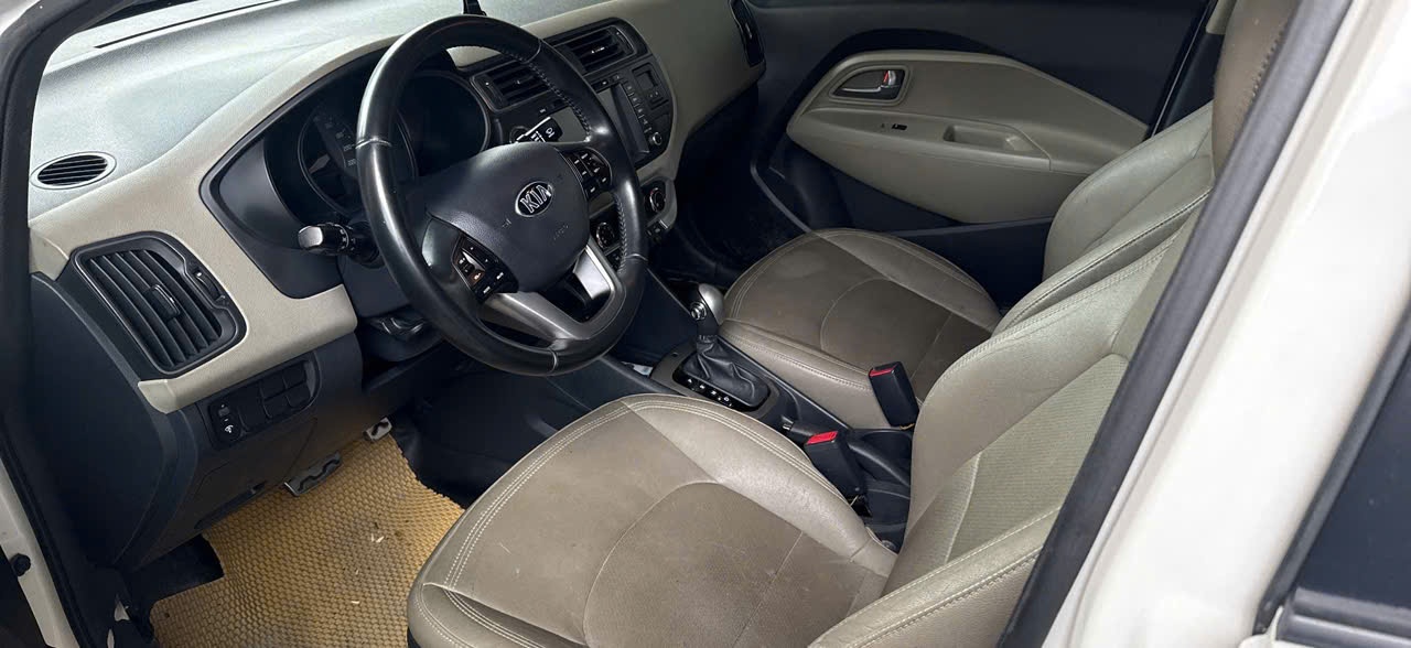 KIA RIO 1.4 AT 2016 - Nội thất 2