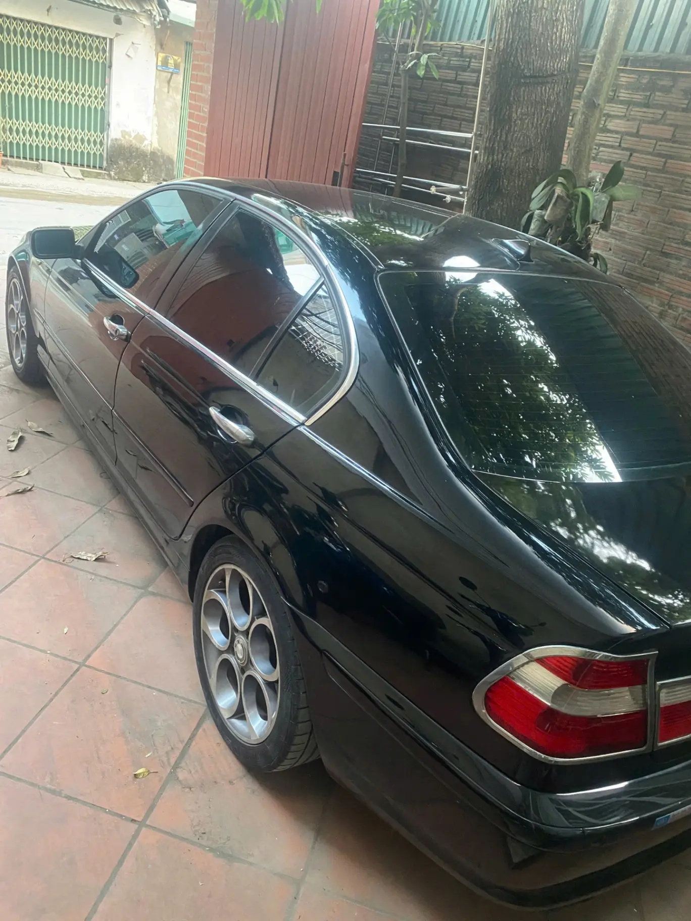 BMW 325i 2004 - Ngoại thất 4