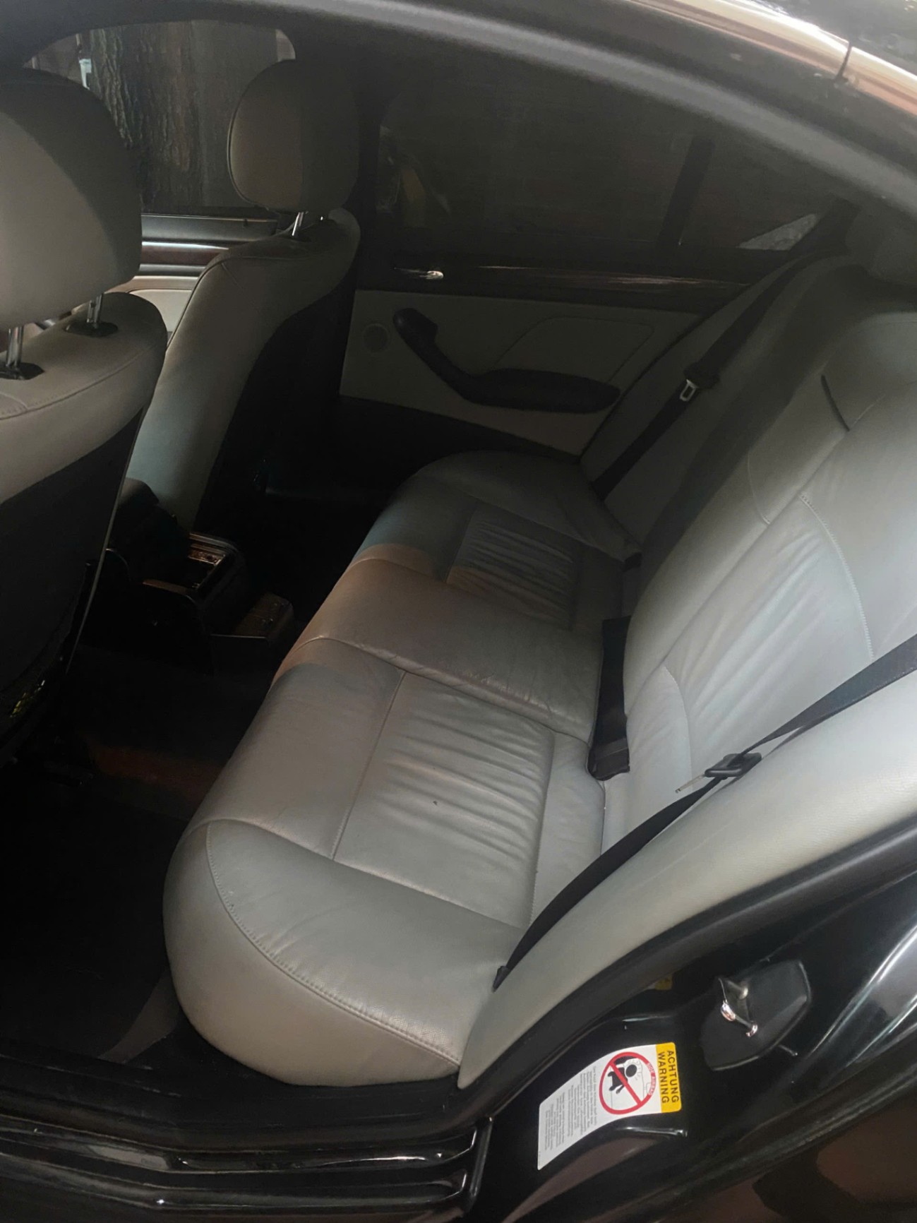 BMW 325i 2004 - Nội thất 2