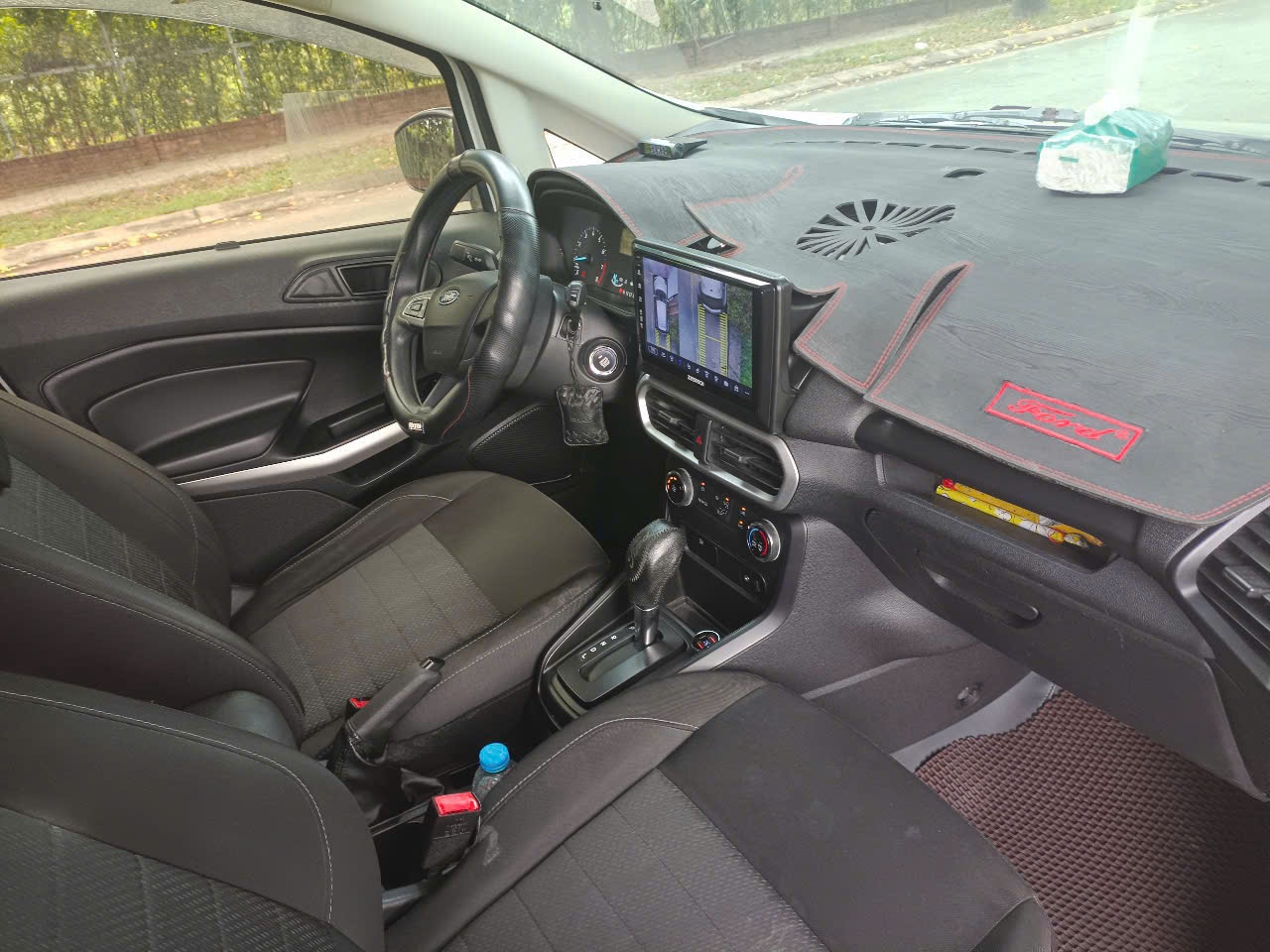 Ford EcoSport - Nội thất 3