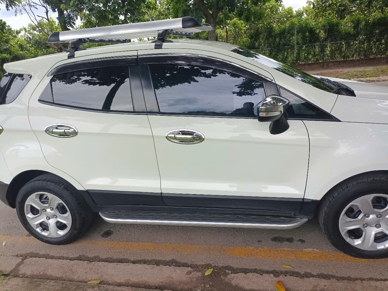 Ford EcoSport - Ngoại thất 3