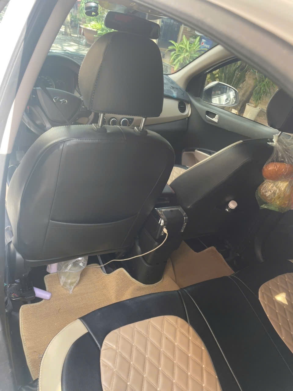 Hyundai i10 2019 - Nội thất 5