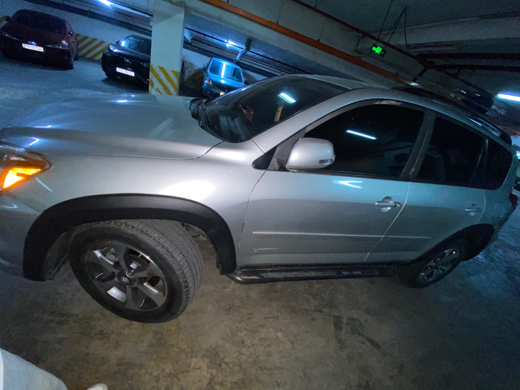 Toyota RAV4 Limited Dual 2.5 7 chỗ 2008 - Ngoại thất 10