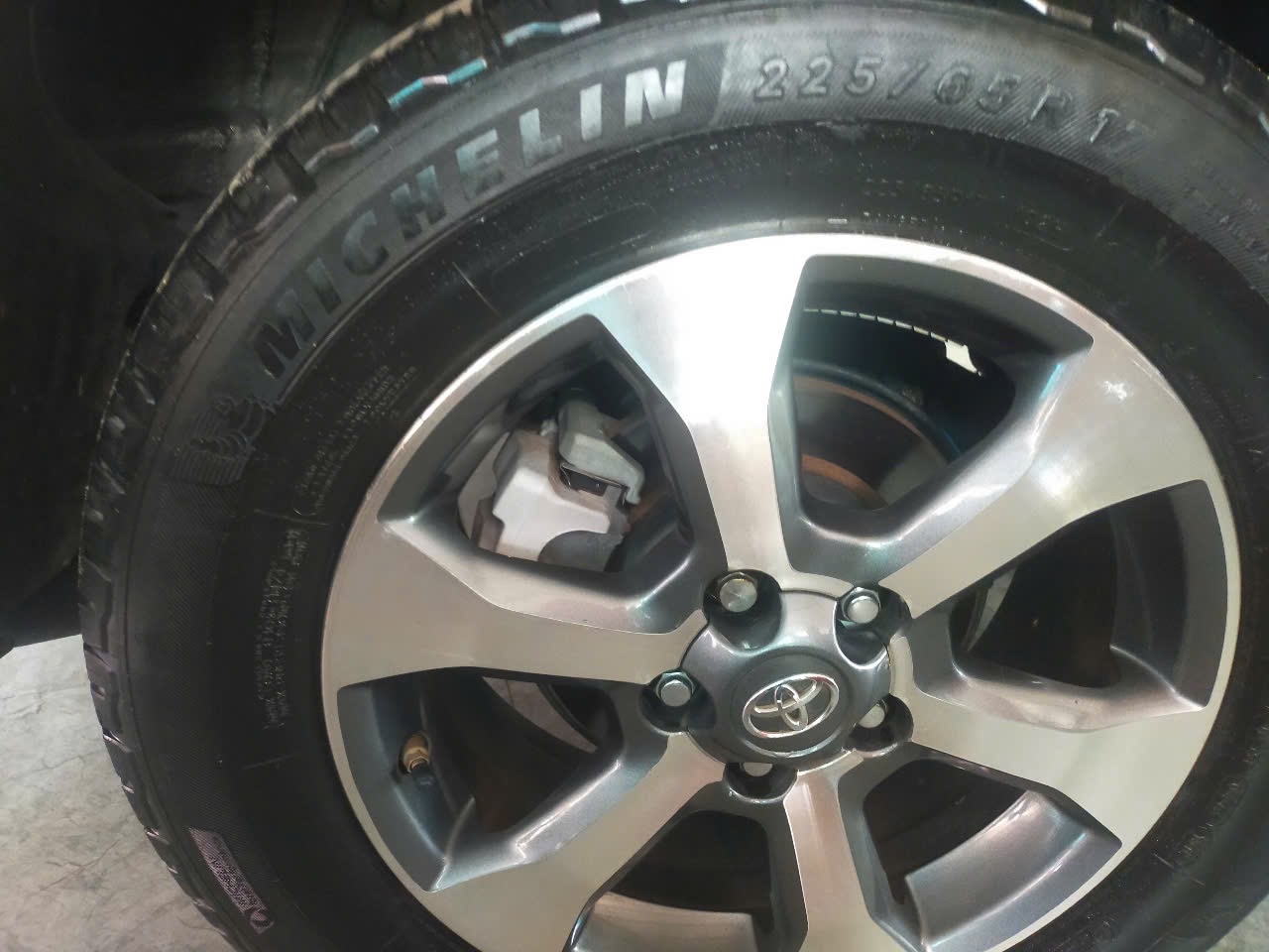 Toyota RAV4 Limited Dual 2.5 7 chỗ 2008 - Ngoại thất 6