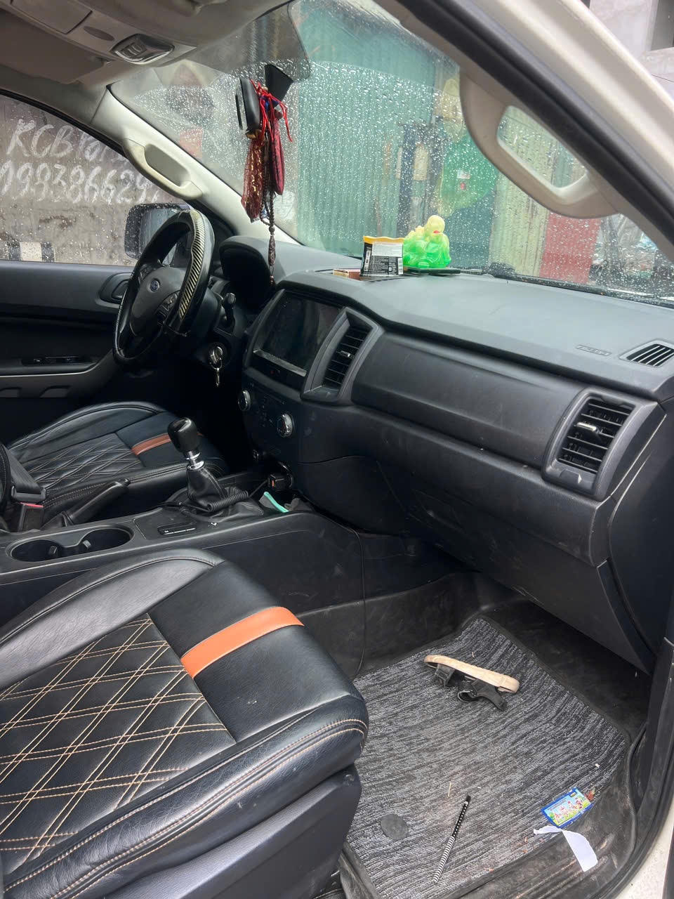 Ford Ranger XLS số sàn 2019 - Nội thất 2