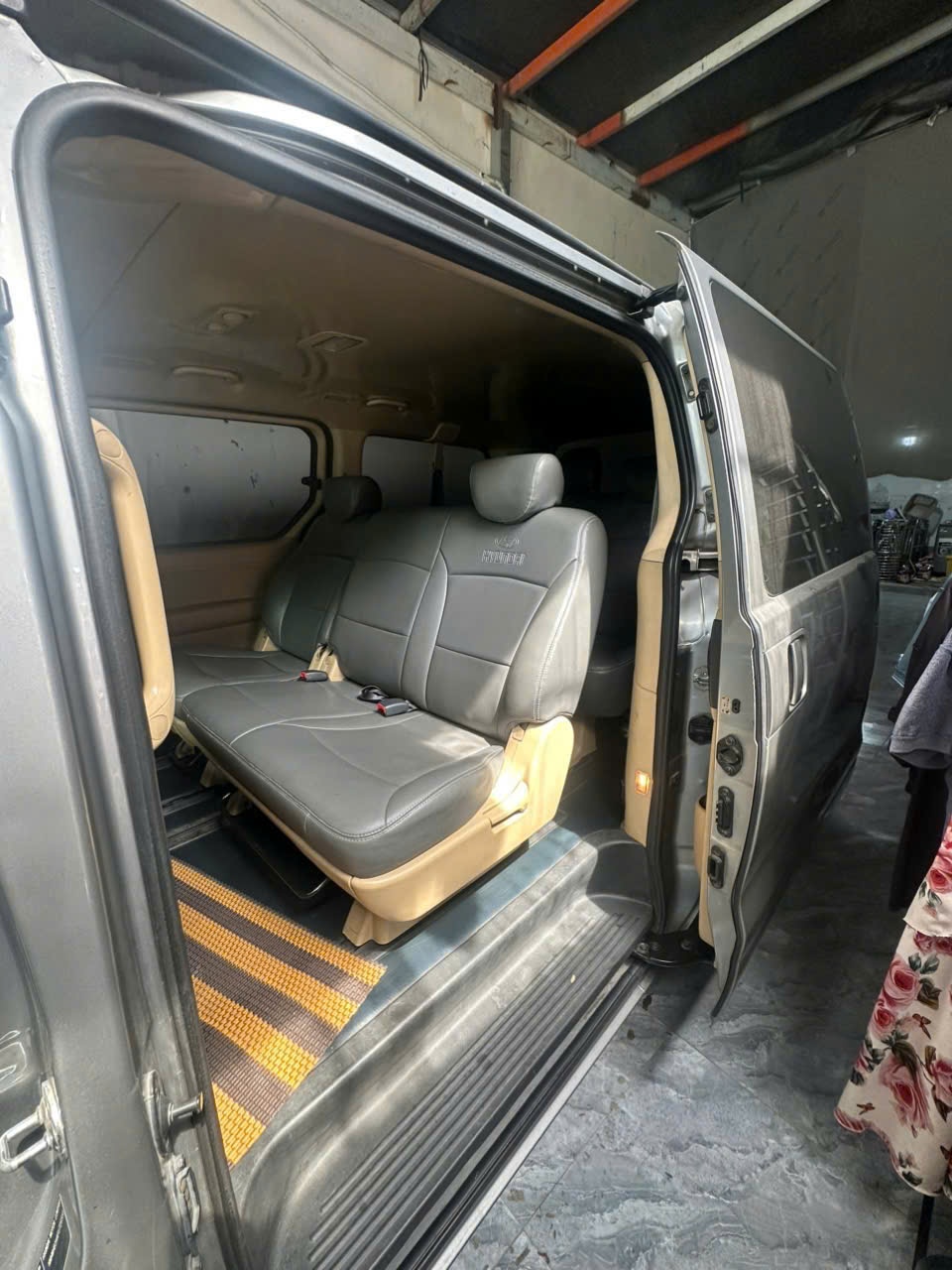 Hyundai Starex 2015 - Nội thất 4