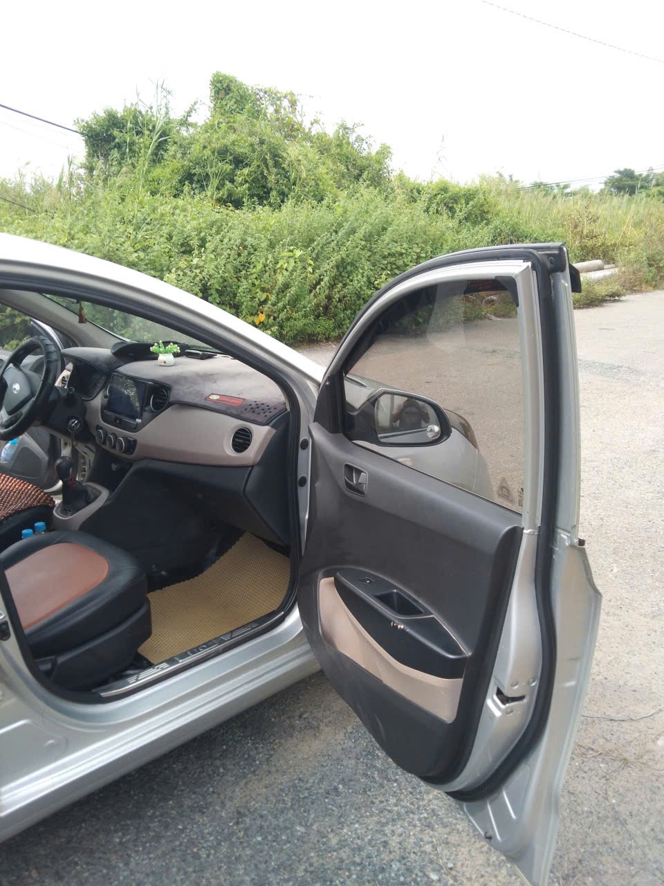 Hyundai i10 sedan 2018 - Nội thất 6