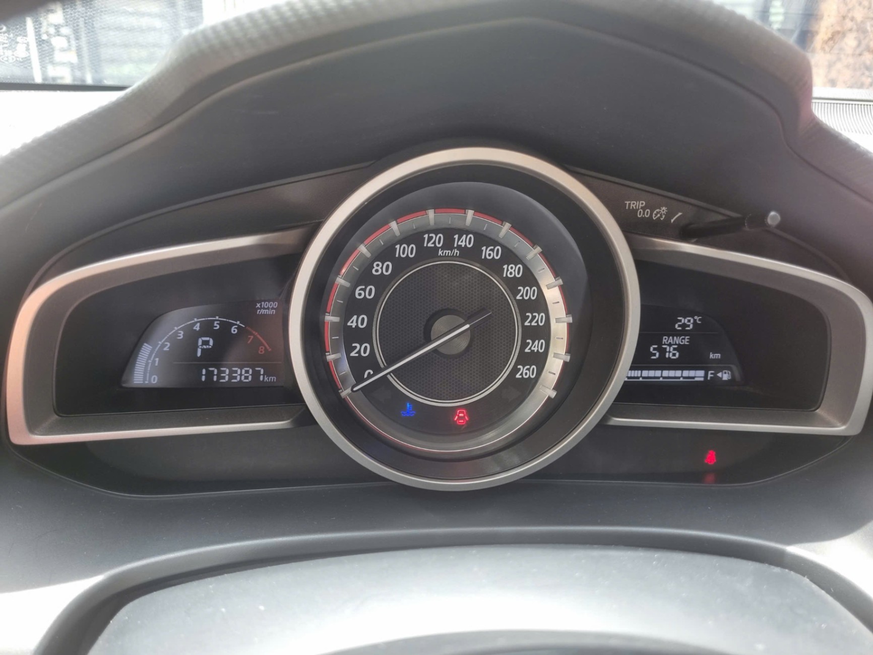Mazda 3 1.5 AT 2016 - Nội thất 4