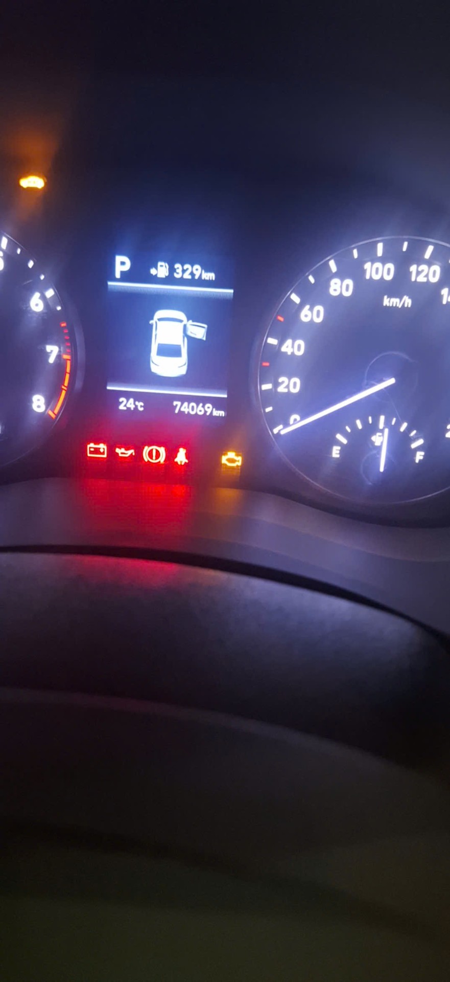 Hyundai Accent ATH bản đặc biệt 2019  - Nội thất 2