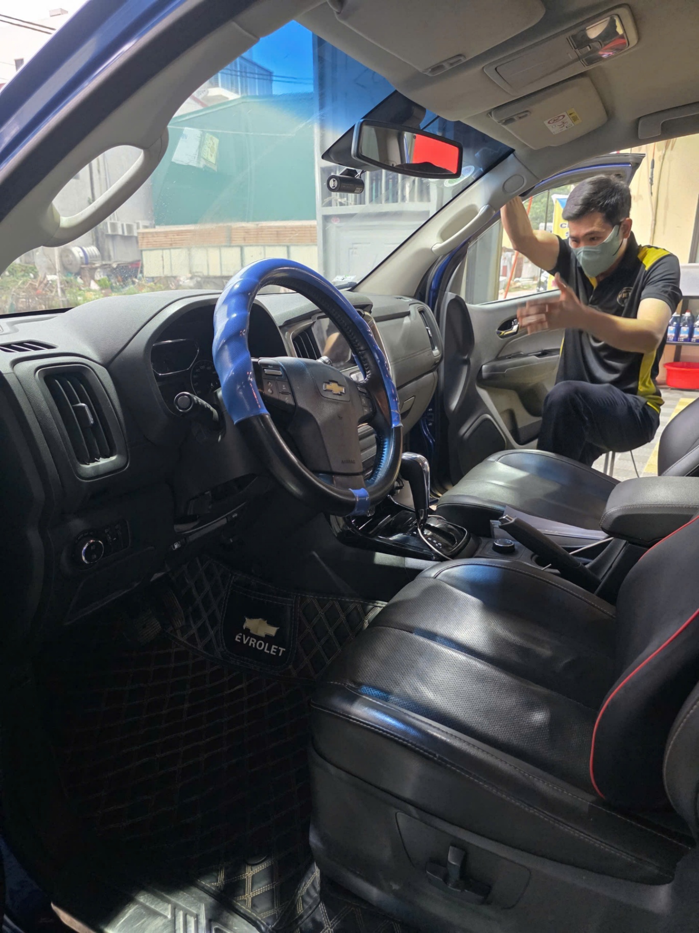 Chevrolet Traiblazer LTZ 2.5 AT 4FD 2018  - Nội thất 1