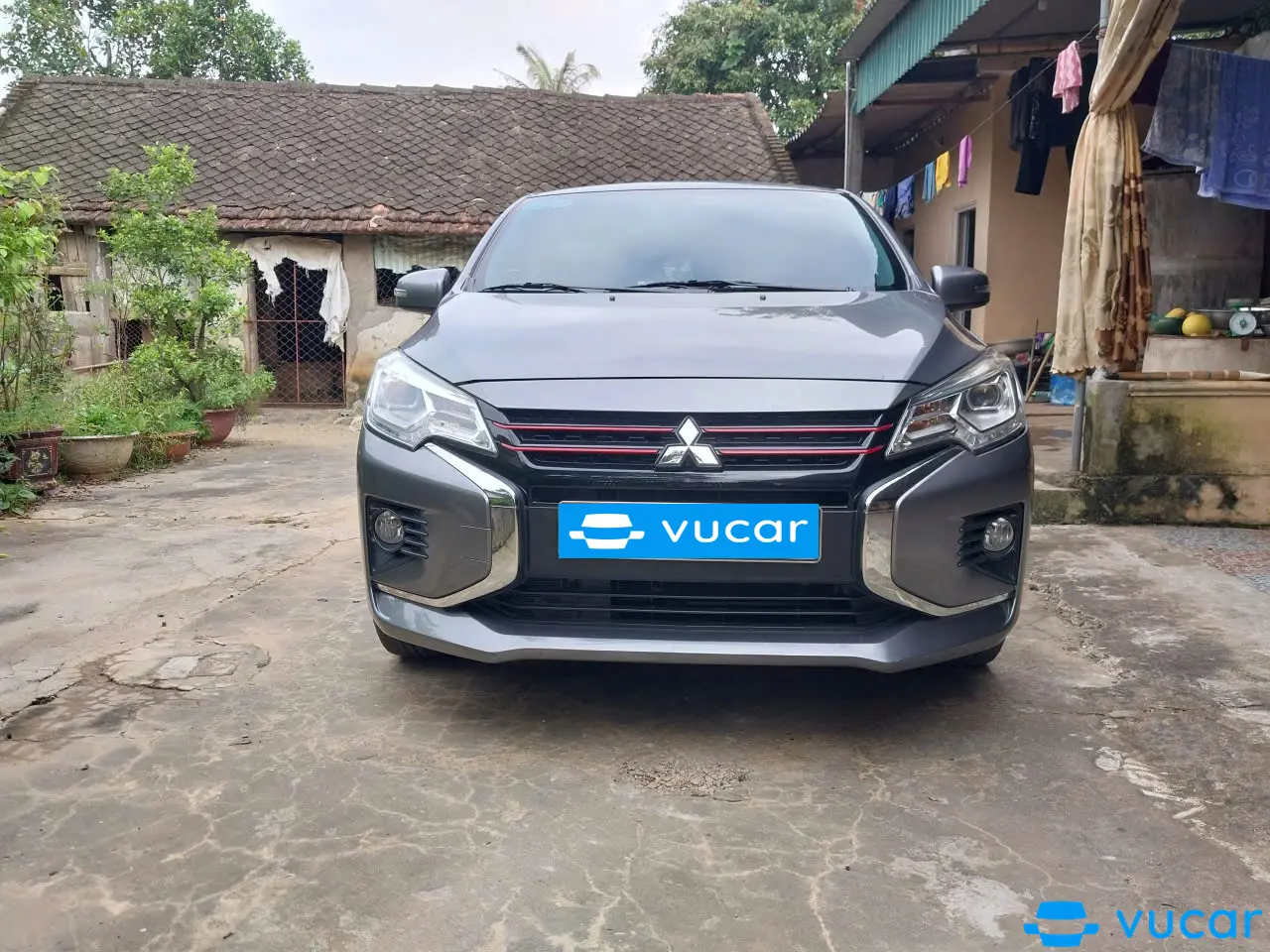 Mitsubishi 5 chỗ 2023